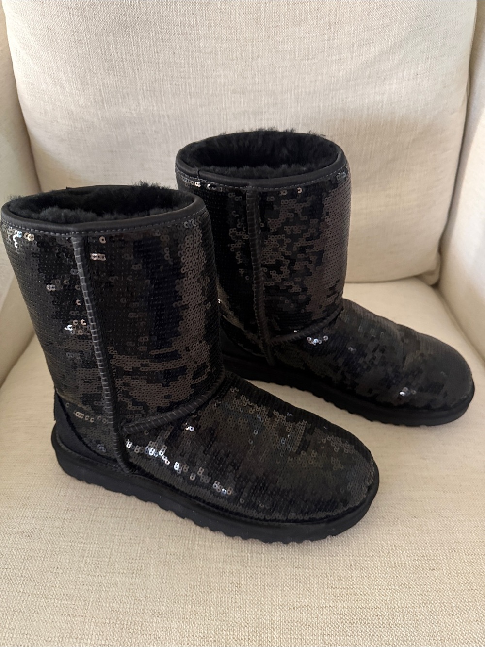 Like New Black Sequin UGG Women's Winter Boots